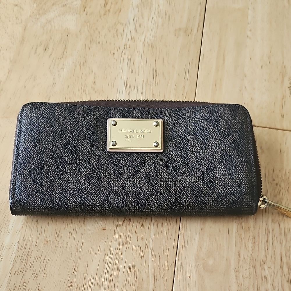 Michael Kors Dark Brown Wallet